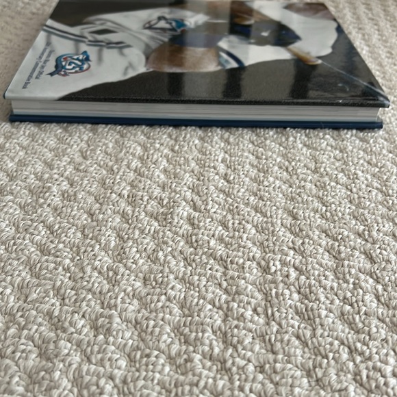 Toronto Blue Jays 25th Anniversary Commemorative Book - Picture 5 of 6